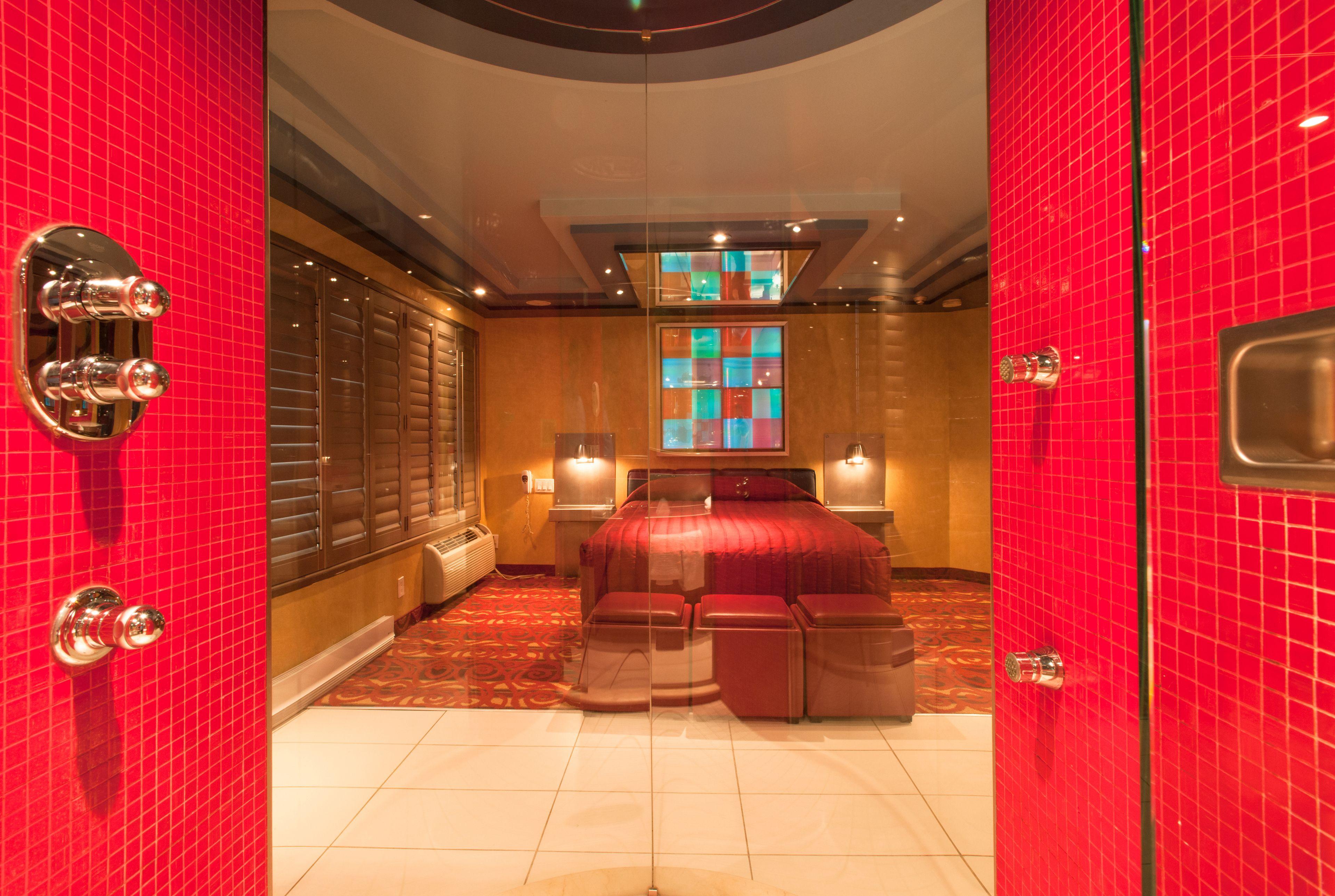 Le Chabrol Hotel & Suites — Photos 1